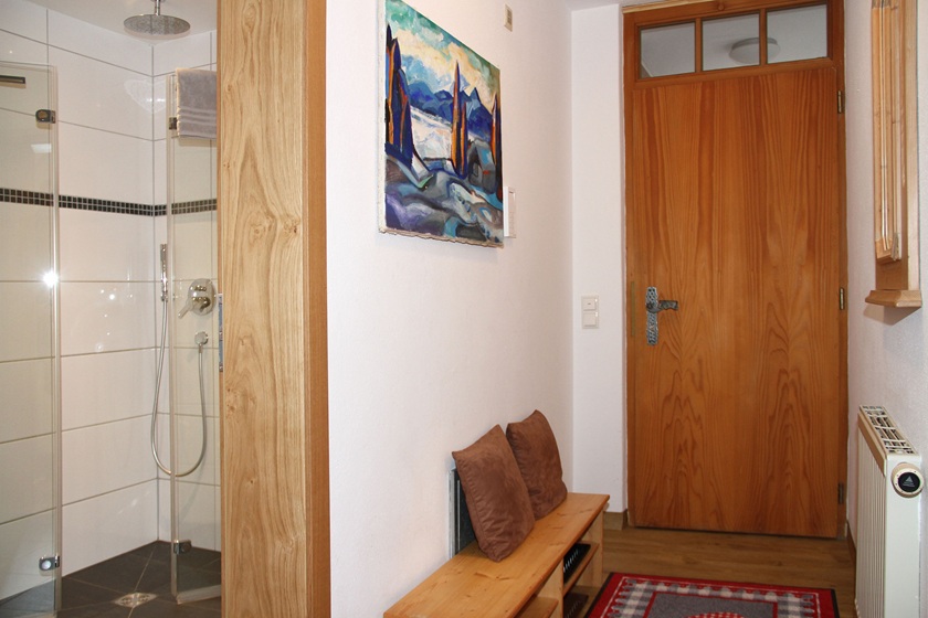 Flur mit Garderobe